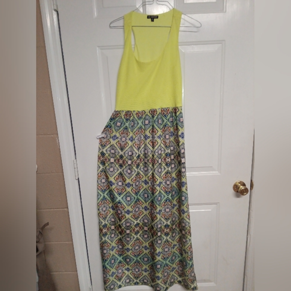 🦋 BeBop Yellow and Multicolor Patterned Dress Size M 21"Stretches